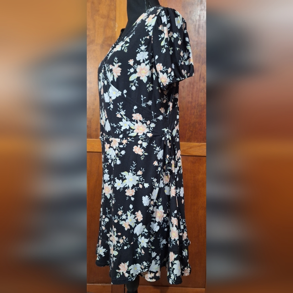 💮NO BOUNDARIES women's floral print midi dress. Size XXL - Picture 3 of 9